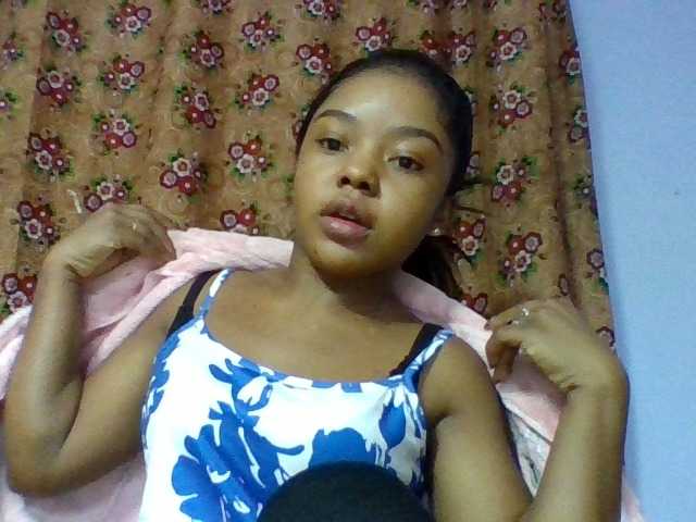 Elysa7 live cam on BongaCams