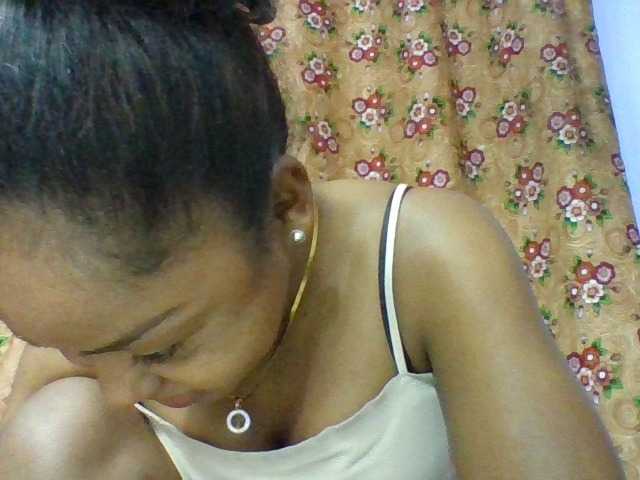 Elysa7 live cam on BongaCams
