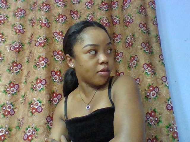 Elysa7 live cam on BongaCams