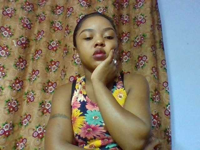 Elysa7 live cam on BongaCams
