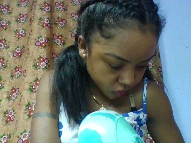 Elysa7 live cam on BongaCams