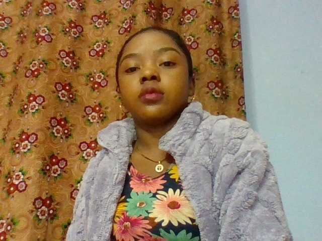 Elysa7 live cam on BongaCams