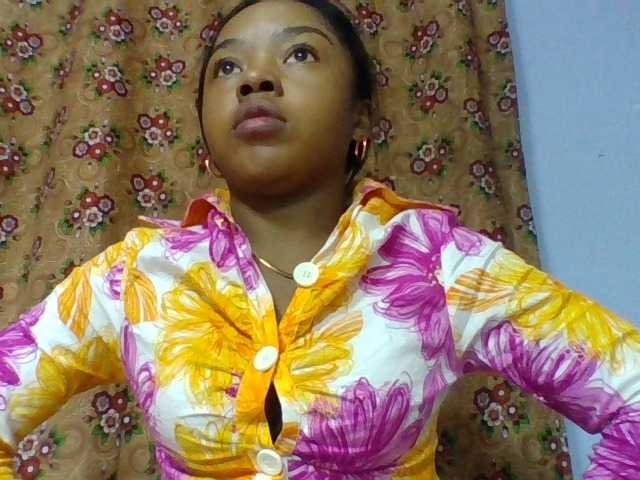 Elysa7 live cam on BongaCams
