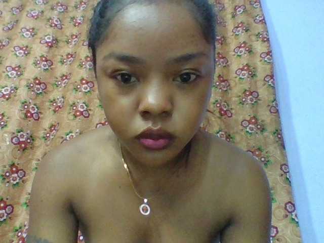 Elysa7 live cam on BongaCams