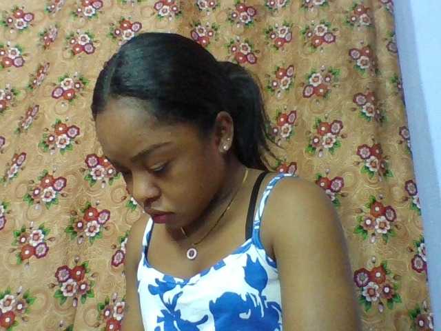 Elysa7 live cam on BongaCams
