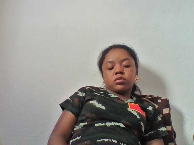 Elysa7 live cam on BongaCams