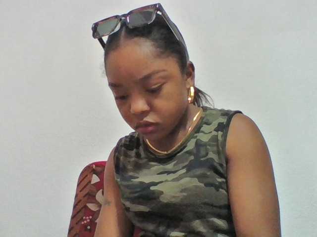 Elysa7 live cam on BongaCams