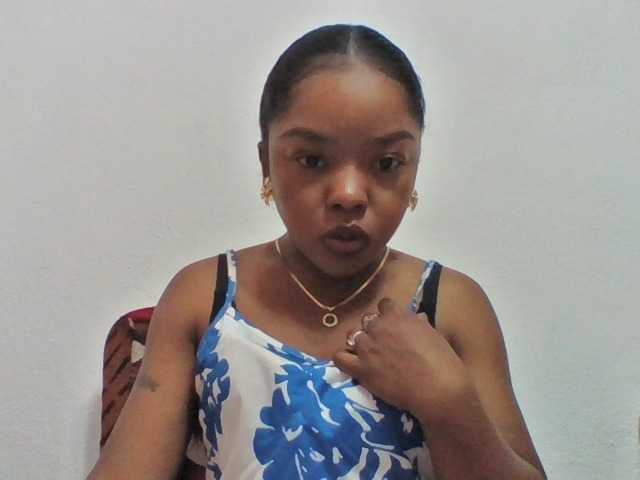 Elysa7 live cam on BongaCams