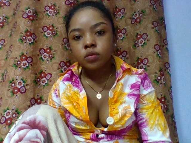 Elysa7 live cam on BongaCams