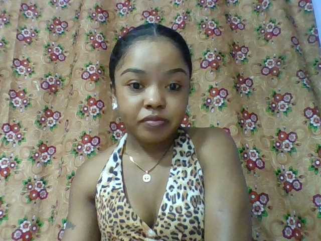 Elysa7 live cam on BongaCams