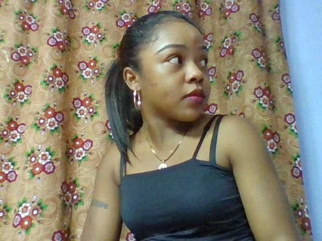Elysa7 live cam on BongaCams