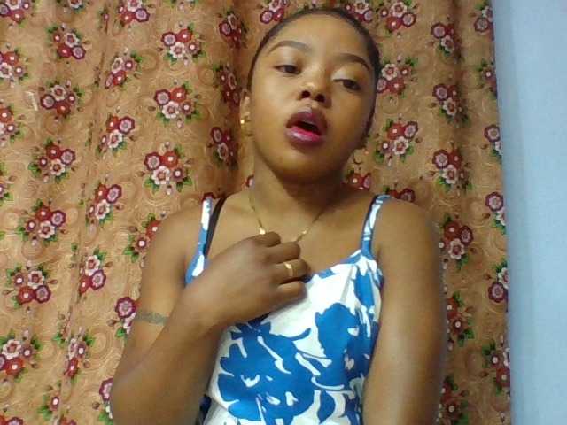Elysa7 live cam on BongaCams