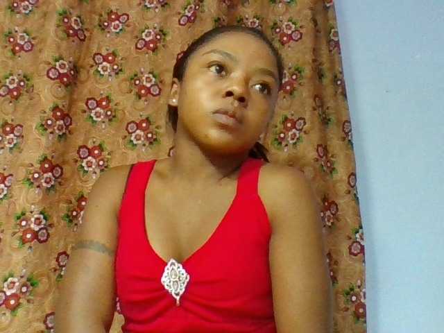 Elysa7 live cam on BongaCams