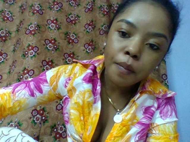 Elysa7 live cam on BongaCams