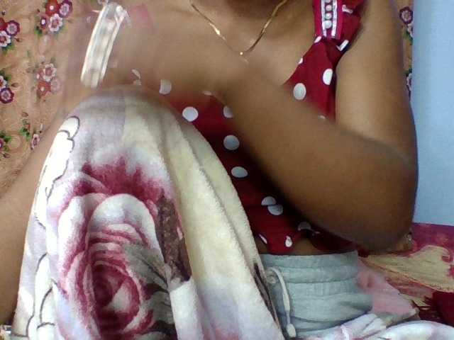 Elysa7 live cam on BongaCams