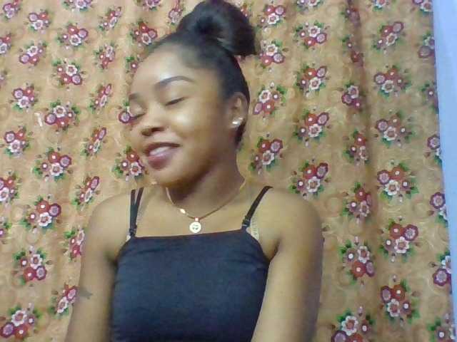Elysa7 live cam on BongaCams