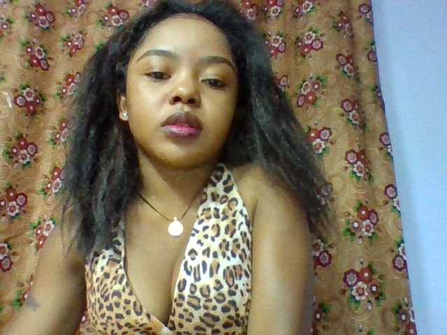 Elysa7 live cam on BongaCams