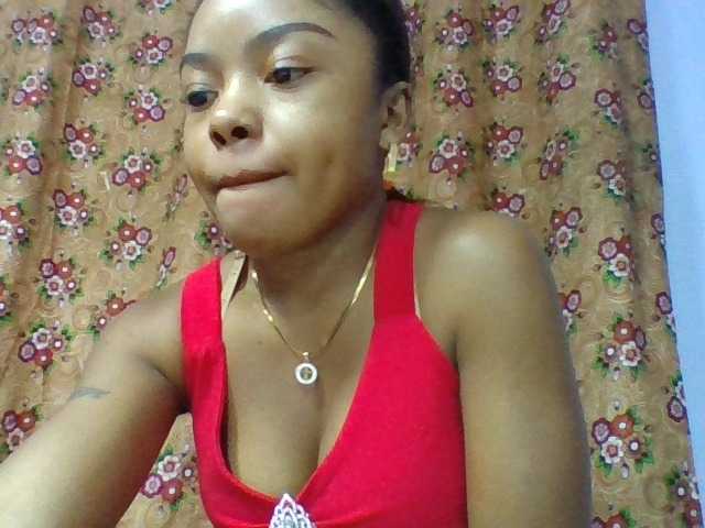 le modèle Elysa7 est en webcam porno dans un show sur le site bongacams, il possède les tags suivants: Ebony,Brunette,Shaved