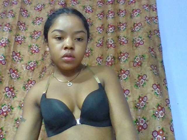 Elysa7 live cam on BongaCams