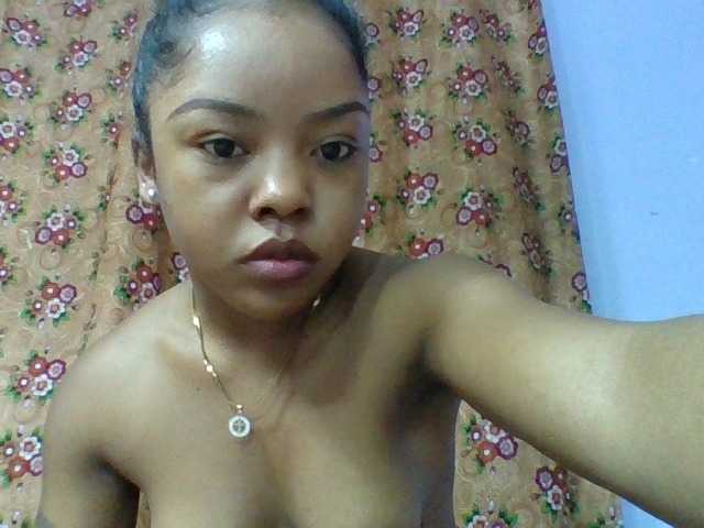 Elysa7 live cam on BongaCams
