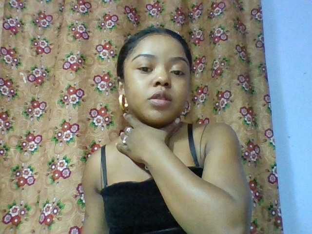 Elysa7 live cam on BongaCams