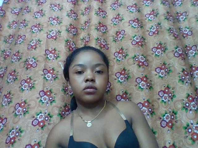 Elysa7 live cam on BongaCams