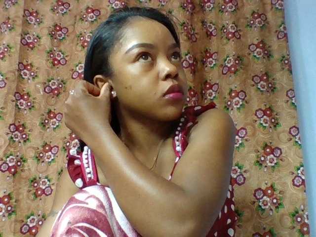 Elysa7 live cam on BongaCams