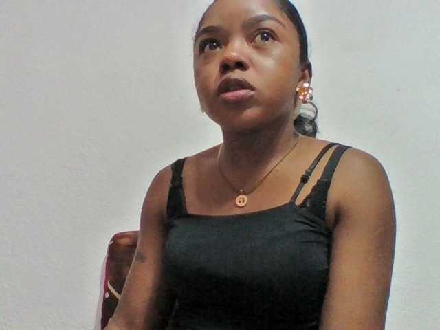 Elysa7 live cam on BongaCams