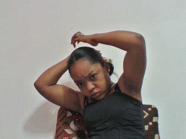 Elysa7 live cam on BongaCams