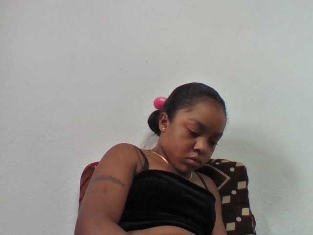 Elysa7 live cam on BongaCams