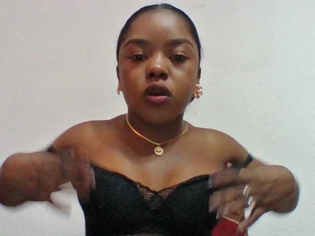 Elysa7 live cam on BongaCams