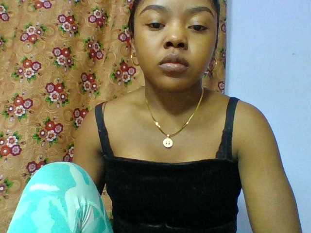 Elysa7 live cam on BongaCams