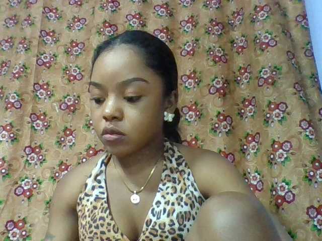 Elysa7 live cam on BongaCams