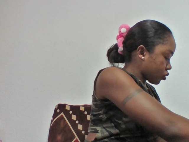 Elysa7 live cam on BongaCams