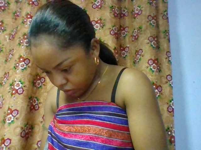 Elysa7 live cam on BongaCams