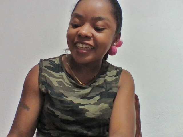 Elysa7 live cam on BongaCams