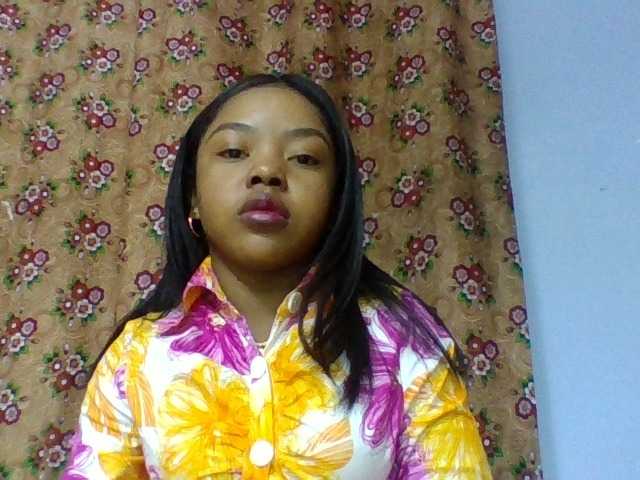 Elysa7 live cam on BongaCams