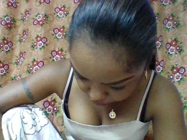 Elysa7 live cam on BongaCams