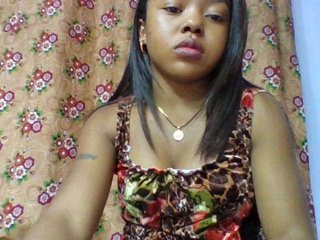 Elysa7 live cam on BongaCams