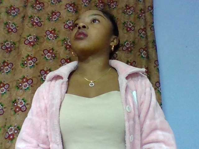 Elysa7 live cam on BongaCams