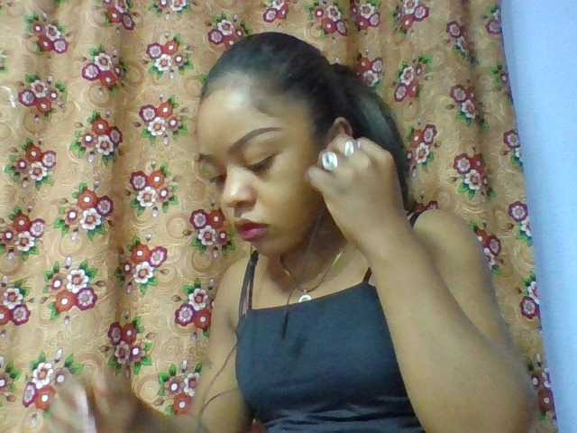 Elysa7 live cam on BongaCams