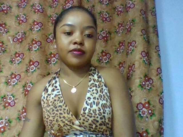 Elysa7 live cam on BongaCams
