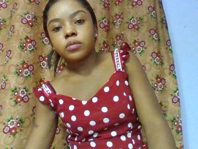 Sex chat gratuit in direct cu Elysa7 pe BongaCams