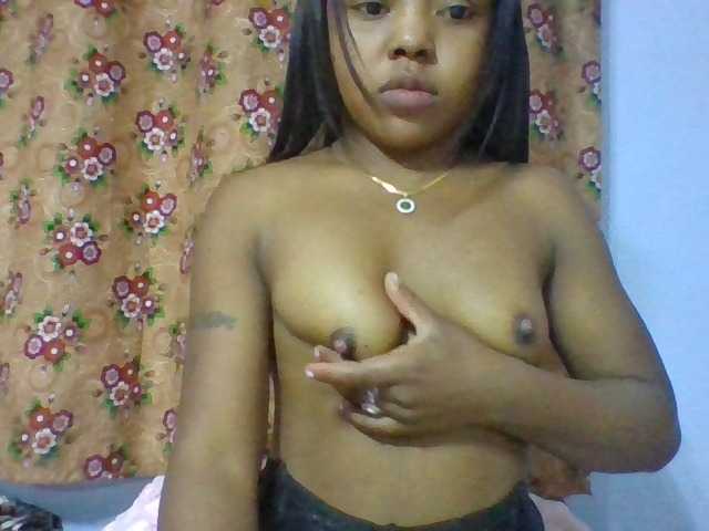 Elysa7 live cam on BongaCams