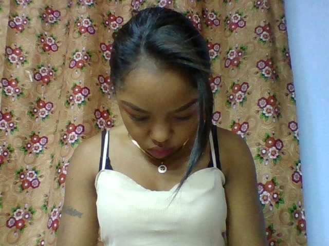 Elysa7 live cam on BongaCams