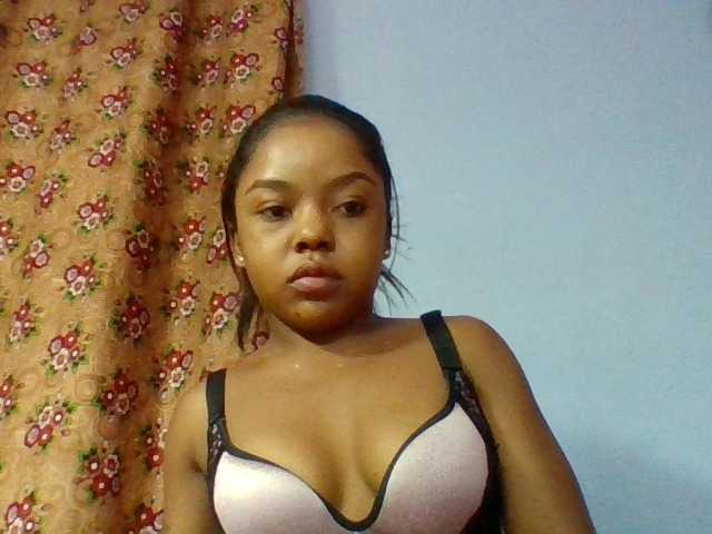 Elysa7 live cam on BongaCams