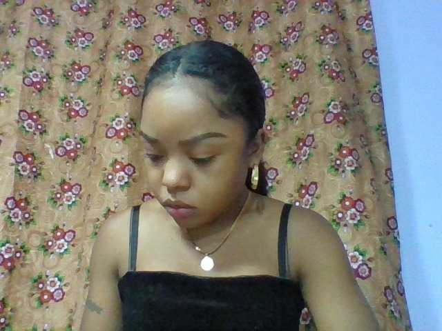 Elysa7 live cam on BongaCams
