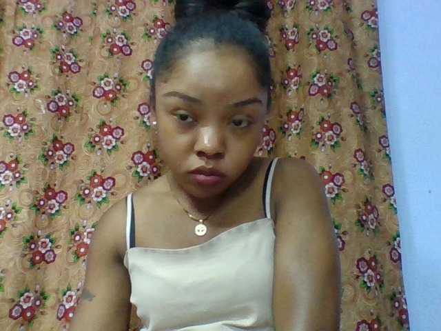 Elysa7 live cam on BongaCams