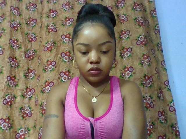 Elysa7 live cam on BongaCams