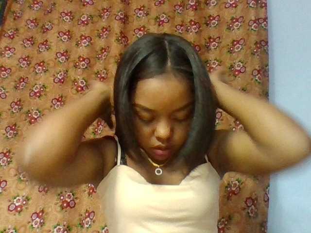 Elysa7 live cam on BongaCams